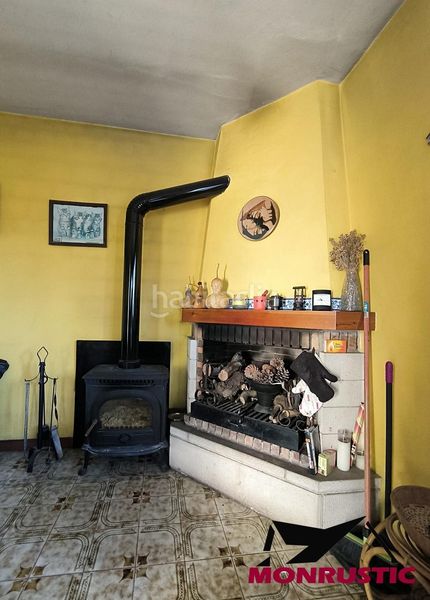 Foto 5e9dfe33-c2c4-4fbb-8f17-671f8e75f98c. Terreny residencial a Querol