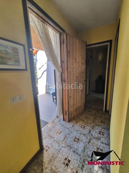 Foto f85eb452-e75f-45e9-902e-0272625a8940. Terreny residencial a Querol