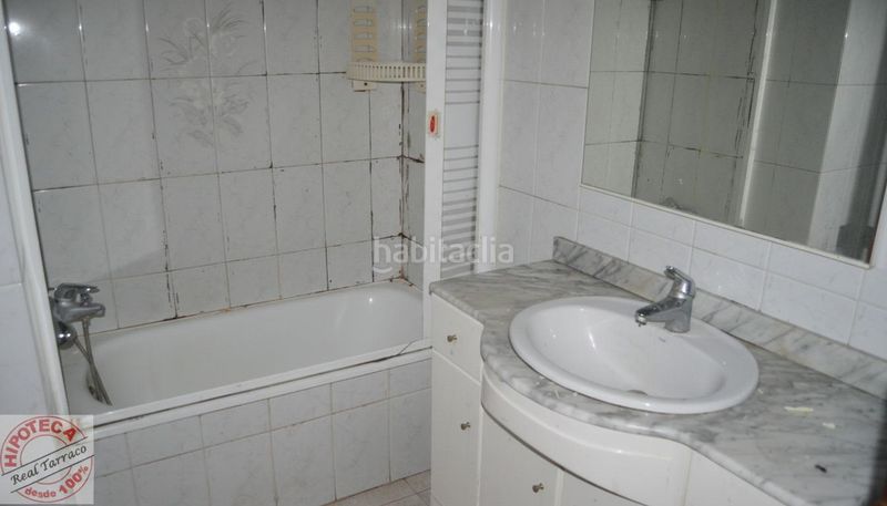 Foto 43f49f6c-a73c-442c-bbd9-ac77765c0a5c. Casa adossada amb aparcament a Creixell