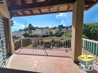 Casa adossada a Segur de Calafell Nucli Urb�. Negociable, pase su oferta ! casa adosada en calafell