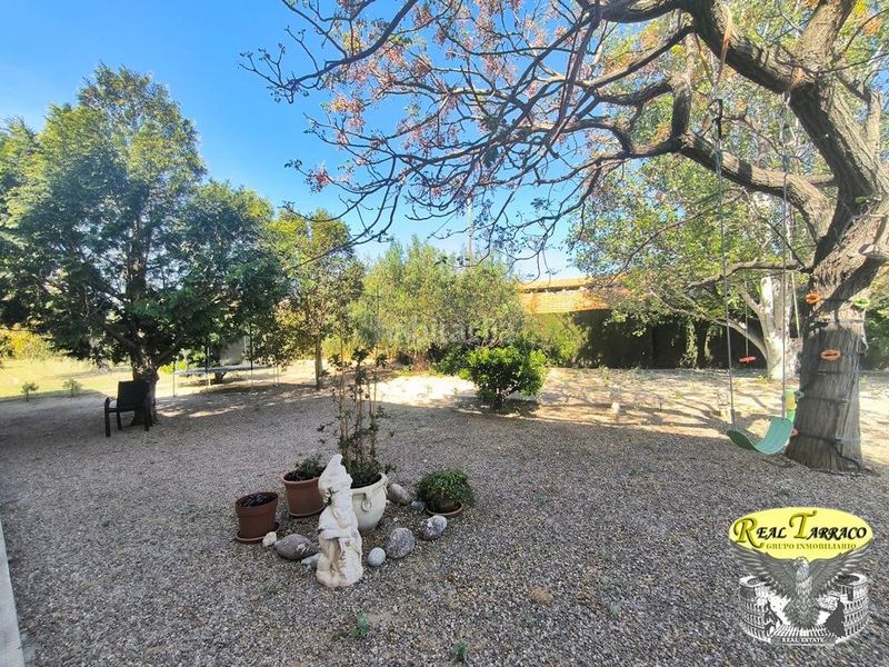 Foto c10100e0-b1ea-4632-a96a-d9908b6163b4. Pis amb aparcament a Ponent Reus