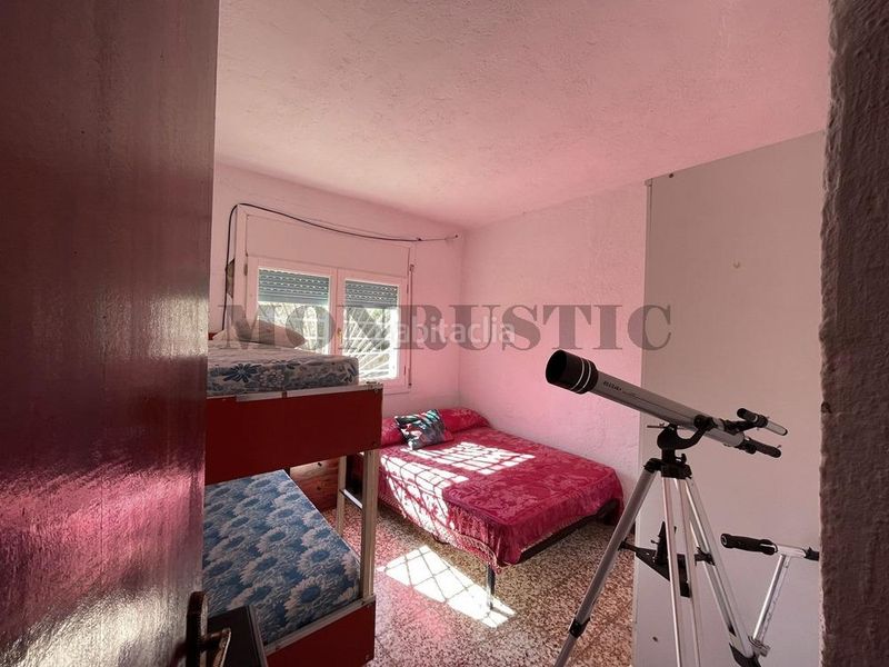 Foto b628771f-6124-4582-98c9-06aa63246ecf. Masia amb piscina a Querol
