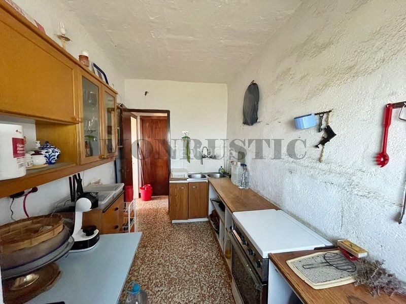 Foto d929db9f-aa5d-428a-8b0b-187aa9bd5e19. Masia amb piscina a Querol
