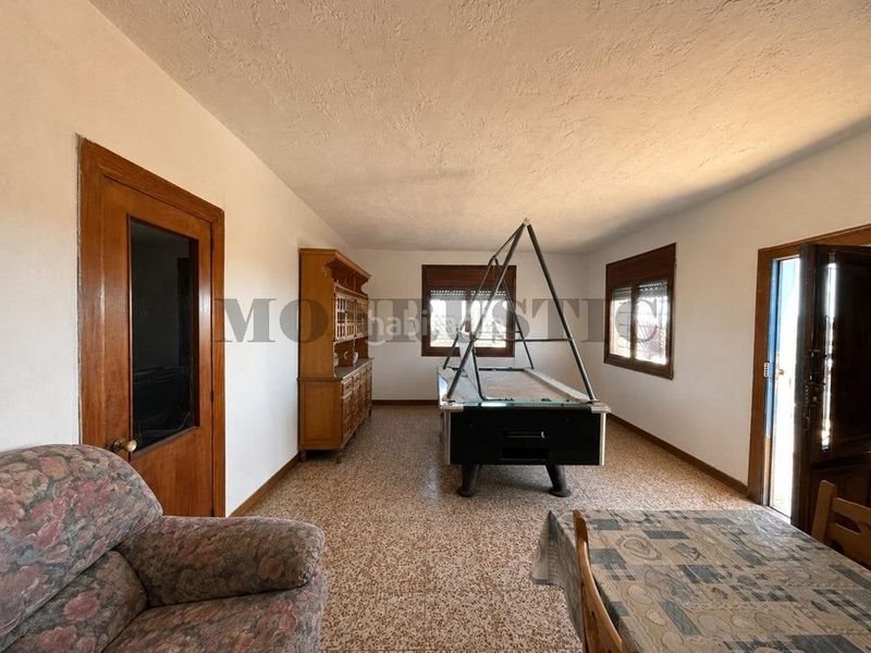 Foto f5d68aa7-61d7-45d1-91dc-3886446169e6. Masia amb piscina a Querol