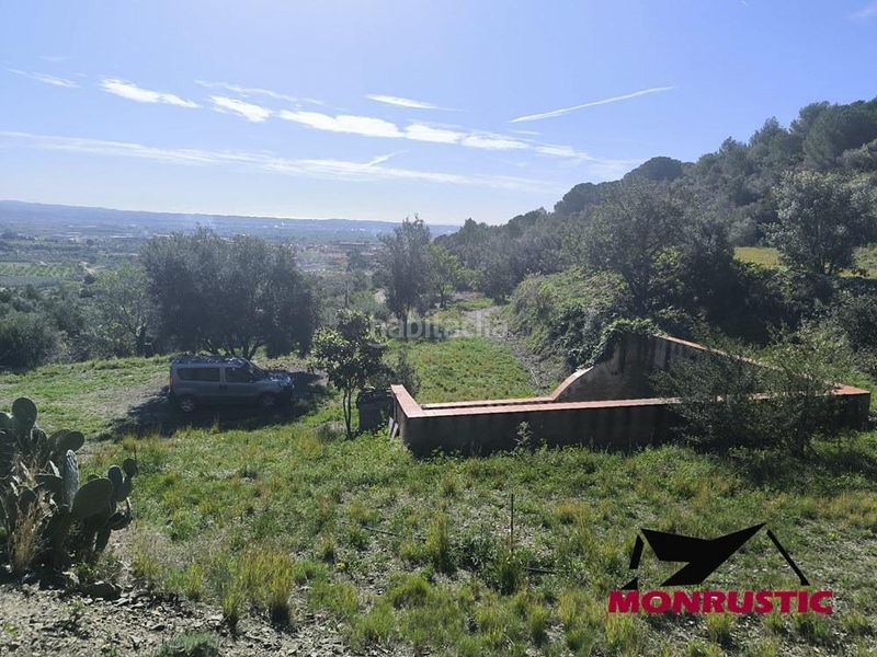 Foto 15b54845-4d08-48dc-9eed-f6cb26178701. Finca rústica a Selva del Camp (La)