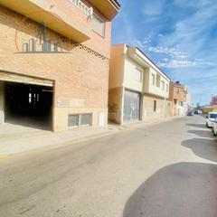 Lloguer Local Comercial  Mazarron - m.marfagones. Alquiler de amplio local comercial en el centro de los molinos m