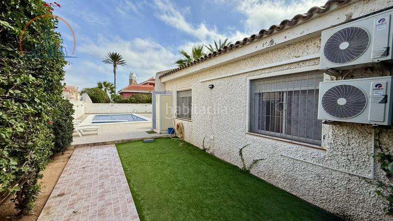 Foto b494f110-69e8-4586-94fc-6be9db8792c5. Chalet with parking pool in Playa del Galán Manga del Mar Menor (La)
