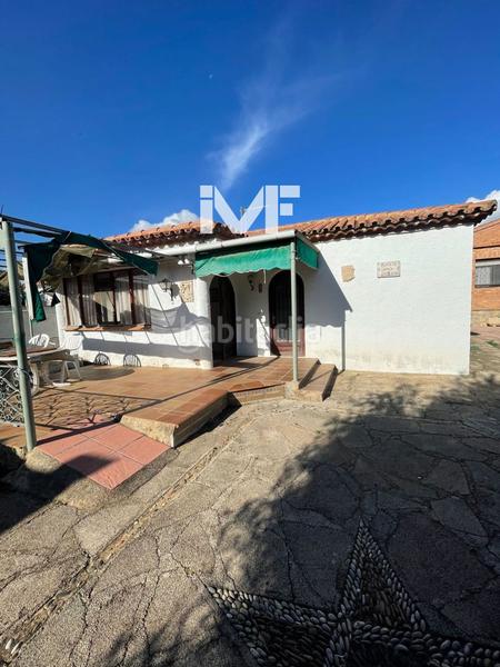 Foto 8482646c-1988-4f77-a359-ae6e412035b9. Casa  en venta en Centre Miami Platja