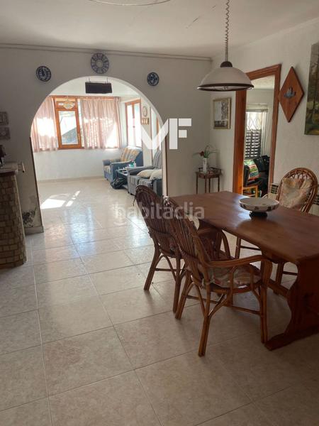 Foto f3a50357-ce5c-4ec7-a507-3e85fd4a9816. Casa  en venta en Centre Miami Platja
