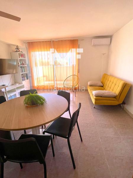 Foto 355aefec-c6e2-40ab-9838-8d69ee83bd23. Apartament amb aparcament piscina a Passeig Marítim Miami Platja