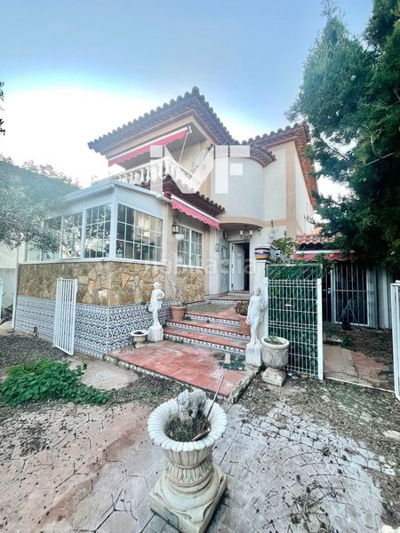 Foto 5e17c8db-a131-4e74-b4c9-3c62d2843318. Xalet a Centre Miami Platja