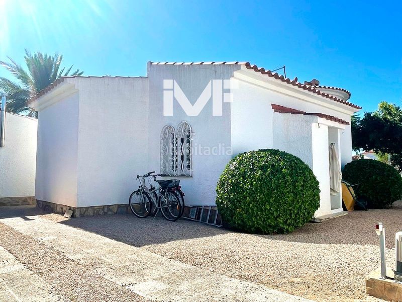 Foto b8bf8690-e0c3-4af4-a291-f16385b17e40. Xalet a Centre Miami Platja