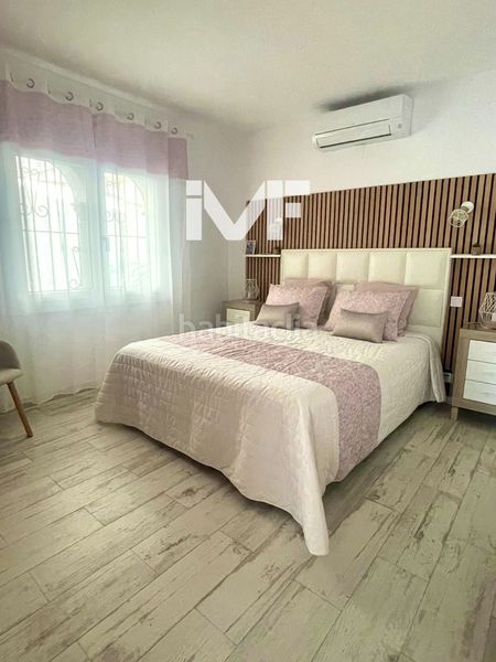 Foto 617a29cd-3736-4400-9ac5-83d7c0641093. Xalet amb aparcament piscina a Centre Miami Platja