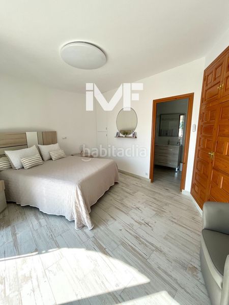 Foto 7be98b8f-a10d-4de4-a0a3-99c96f7cf9c2. Xalet amb aparcament piscina a Centre Miami Platja