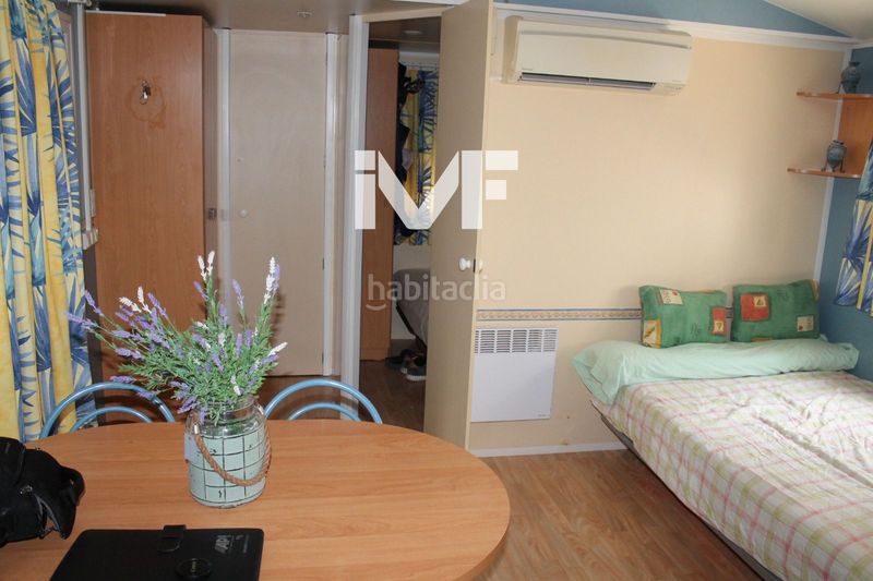 Foto 5fee9b8e-ea20-422f-9b10-0fc0be58b570. Casa amb piscina a Passeig Marítim Miami Platja