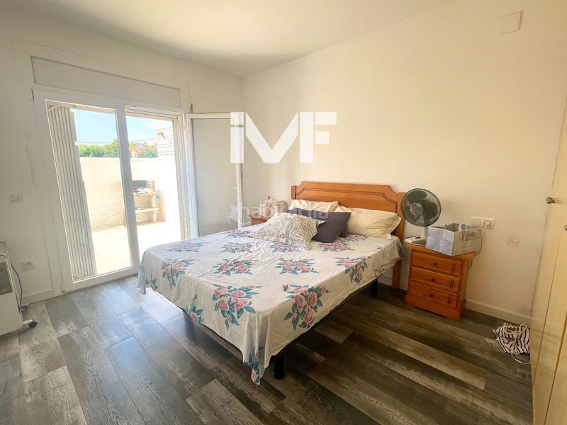 Foto 15bb8b9c-2ddc-46d4-9720-8d63545236a7. Apartament amb aparcament a Centre Miami Platja