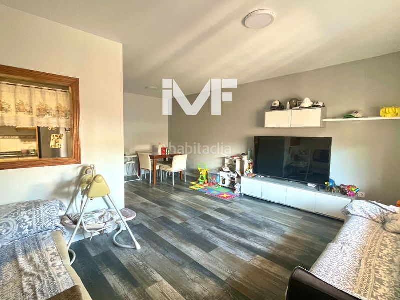 Foto 4d4f5cfe-6875-42a3-9aed-cdf43a83263c. Apartament amb aparcament a Centre Miami Platja
