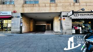 Parking voiture  Avinguda de la generalitat. 3 plazas de aparcamiento en venta en el centro de santa coloma d