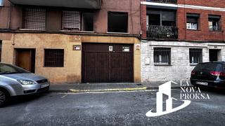 Location Parking moto  Carrer sant francesc. Plaza de aparcamiento para coche mediano