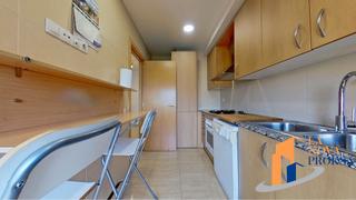Pis  Carrer de pau claris. Vivienda de protección oficial con plaza de aparcamiento