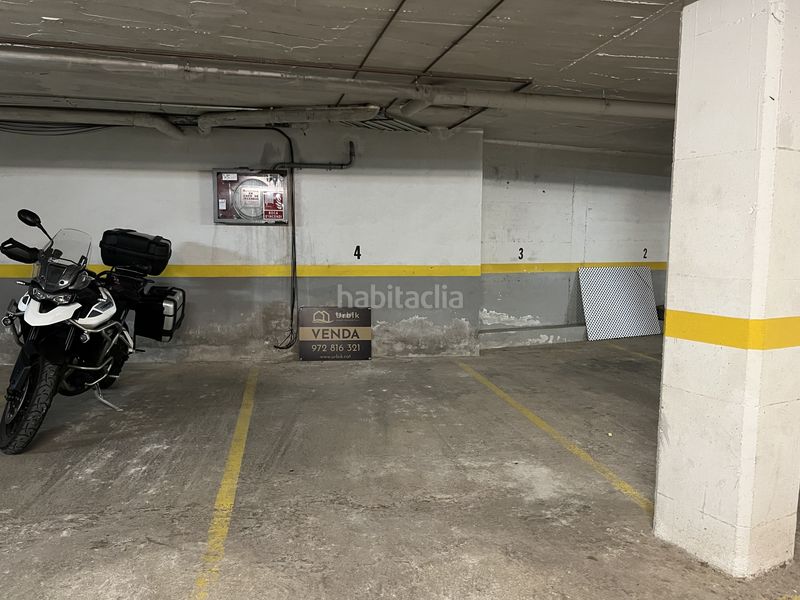 Foto a7ba373f-ed3f-4c44-9e93-67389ee7fbd2. Aparcament cotxe a carrer hortènsia 2 a Los Pinos-Politur Platja d´Aro
