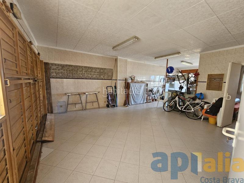 Foto 5cf91e4f-4510-4f14-912a-2097276b7aa2. Casa bifamiliare con camino parcheggio in Sant Joan - Vilarromà Palamós