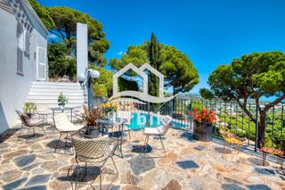 Chalet en Carrer puig roman 19. Casa con vistas al mar.