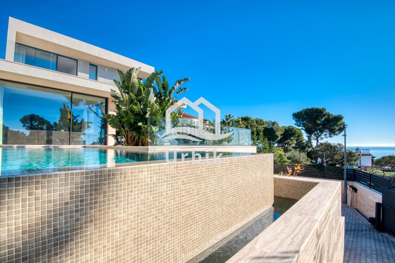 Foto 3e0f0643-a84f-499a-9253-61e4d7d83a84. Chalet avec cheminée chauffage parking piscine dans Platja d´Aro