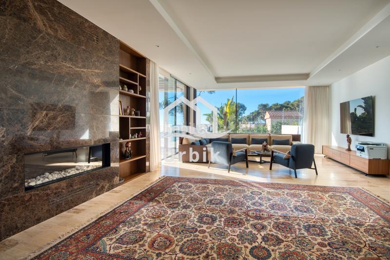 Foto a6b4f02f-a3db-428c-8dcb-c482e70eb155. Chalet avec cheminée chauffage parking piscine dans Platja d´Aro