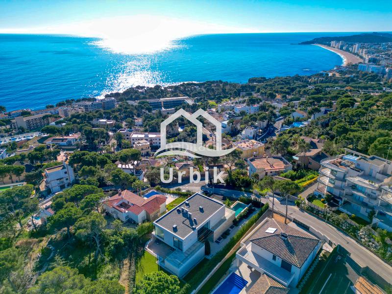 Foto fddc838b-ecd6-4ec9-9f40-e73267d5ad23. Chalet avec cheminée chauffage parking piscine dans Platja d´Aro