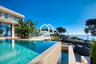 Chalet en Los Pinos-Politur. Casa  moderna con vistas espectaculares  al mar.