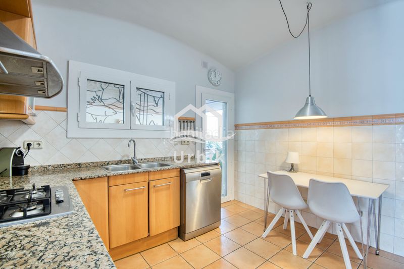 Foto 0917b3fc-5362-42da-a28c-d86af68a6a46. Xalet amb xemeneia calefacció aparcament piscina a Platja d´Aro