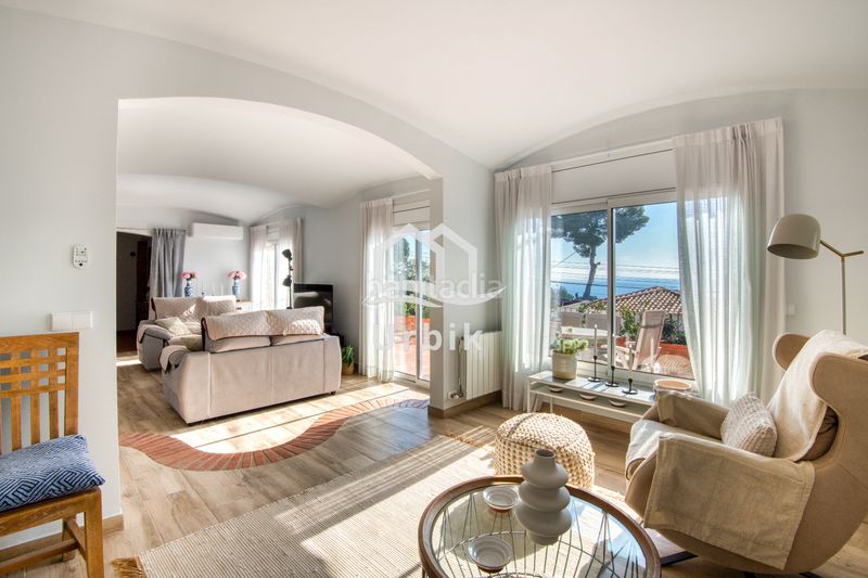 Foto 35a5587f-755a-4cb2-a1bf-c1a8a3f29901. Xalet amb xemeneia calefacció aparcament piscina a Platja d´Aro