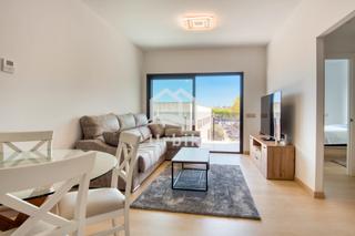 Àtic a Fenals. Ático con terraza y solárium privado.