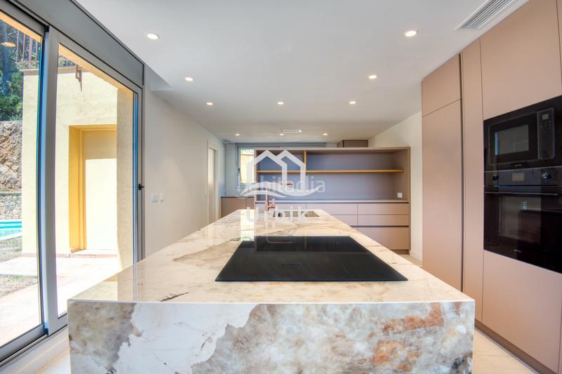 Foto 3dd11ff4-ed73-473a-bf04-4f3fc4ec0d8d. Chalet avec chauffage parking piscine dans Puntabrava-Port Salvi Sant Feliu de Guíxols