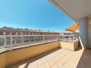 Àtic a Avinguda Catalunya. Duplex con terraza