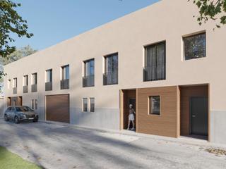 Semi detached house in Carrer de pecher 131. En pleno centro