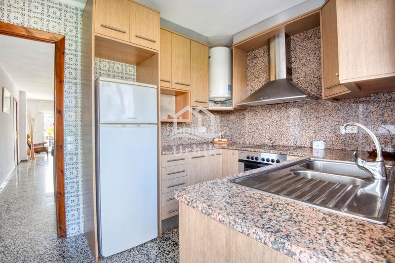Foto 27262096-4b45-4235-8a6a-94f1e1f9e789. Apartamento en carrer doctor fleming 13 en pleno centro con dos terrazas en Platja d´Aro