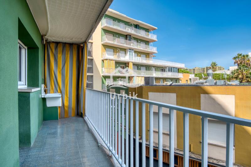 Foto 7613a94a-35f2-4fe9-b8c9-ac46abf752ef. Apartamento en carrer doctor fleming 13 en pleno centro con dos terrazas en Platja d´Aro
