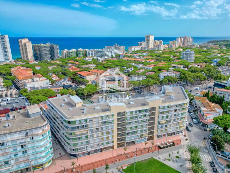 Foto 9d2f66d1-2999-4b56-9322-d8ab21d50157. Apartamento en carrer doctor fleming 13 en pleno centro con dos terrazas en Platja d´Aro
