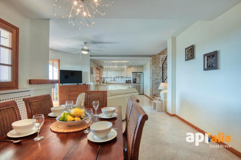 Foto c474a9dc-fe00-47de-8da2-6d1bea1d4642. Xalet a carrer lausana 13 a Cabanyes-Mas Ambrós-Mas Pallí Calonge