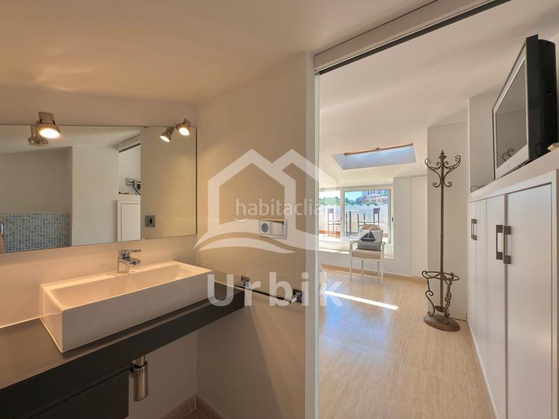 Foto 10fb3b18-8b4a-4ede-a505-834096e03314. Casa adossada amb calefacció aparcament piscina a Sant Feliu de Guíxols