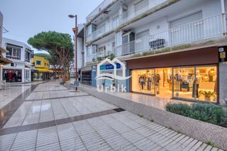 Miete Geschäftsraum  Avinguda de la pau. En pleno centro
