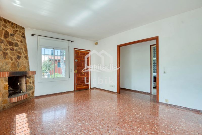 Foto 6ffb4819-73b3-4d73-9469-39256421f383. Casa amb xemeneia calefacció a Castell d´Aro