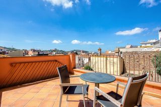 Casa adossada  Carrer de sant martirià 52. Unifamiliar adosada
