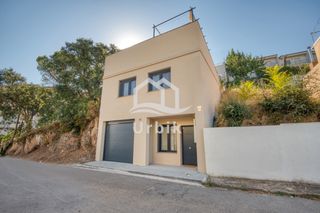 Casa  Carrer de nàpols 26. Casa con piscina en sant feliu de guíxols