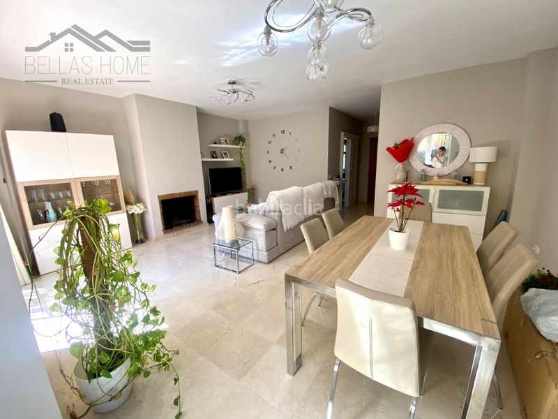 Foto dee18f9c-81a6-411c-9e7c-73a75c82c4cd. Casa adossada amb aparcament piscina a La Concha - Resina Golf Estepona