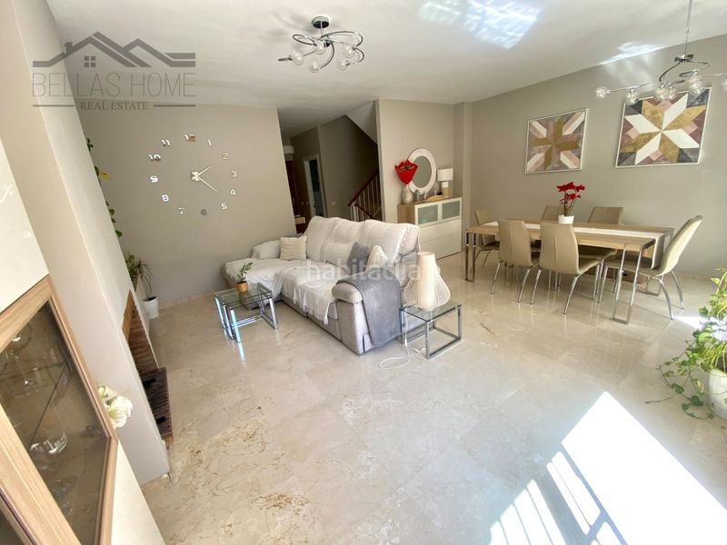 Foto fa3e434c-1098-4465-95b0-63d035ae9c5a. Casa adossada amb aparcament piscina a La Concha - Resina Golf Estepona