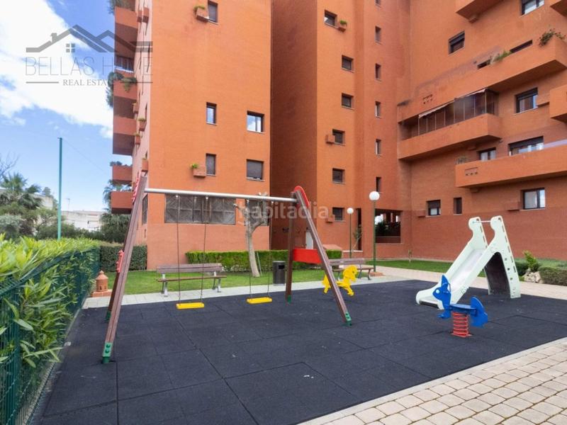 Foto 13f6083d-5fc8-42ff-be81-24ce8d7a6ab1. Pis amb aparcament piscina a puerto de Estepona Estepona