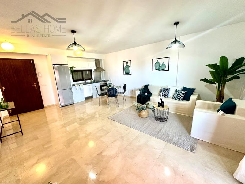 Foto 61dea4f3-7ce0-49d4-b409-8836de5cd829. Pis amb aparcament piscina a puerto de Estepona Estepona